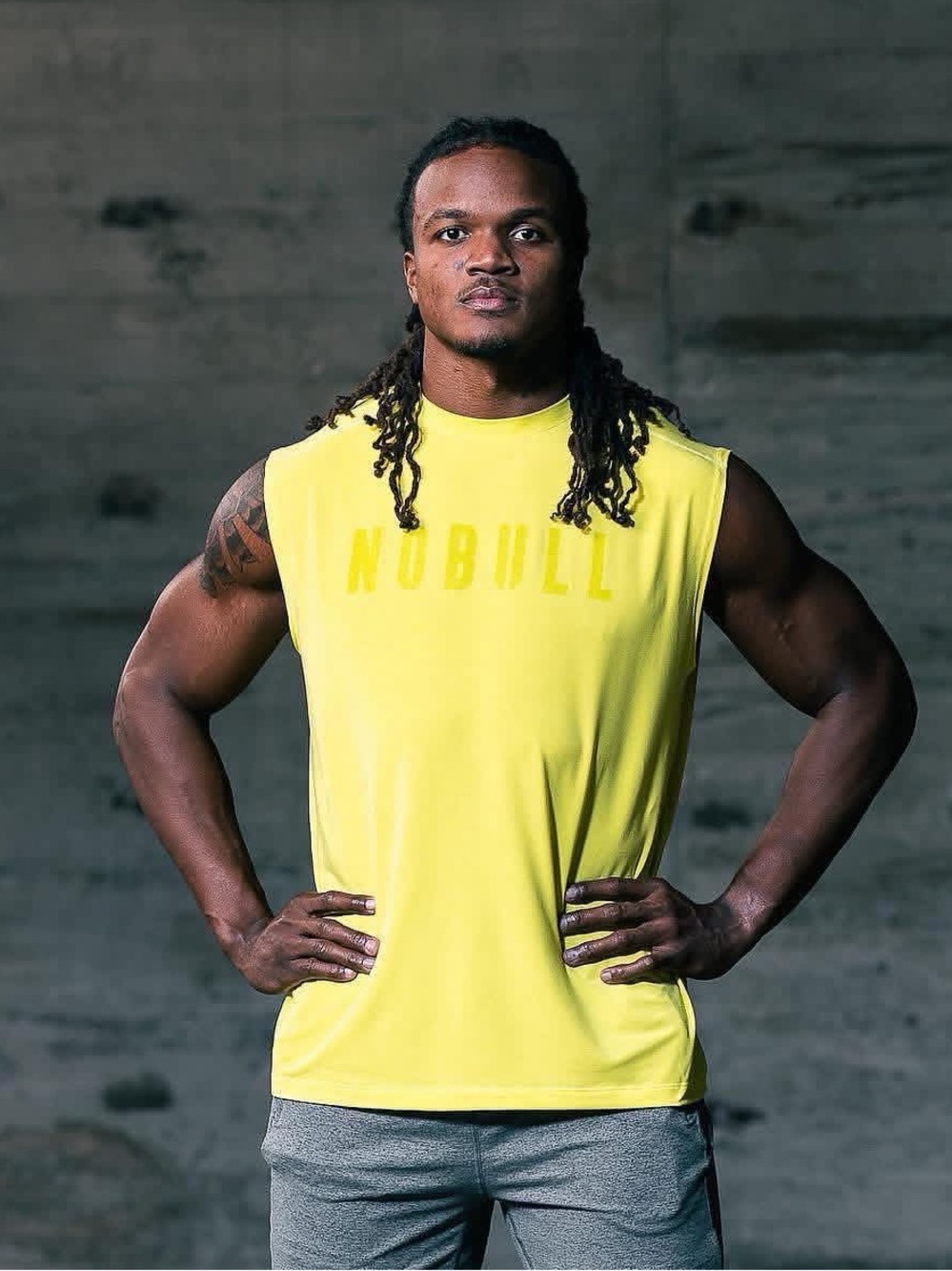 NWT NOBULL Men's Sleeveless Tee - Medium - Neon Yellow